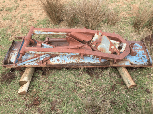 Fordson Tractor Blade 3.png