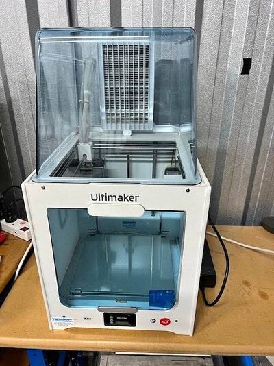 Ultimaker 2+ Connect.jpg